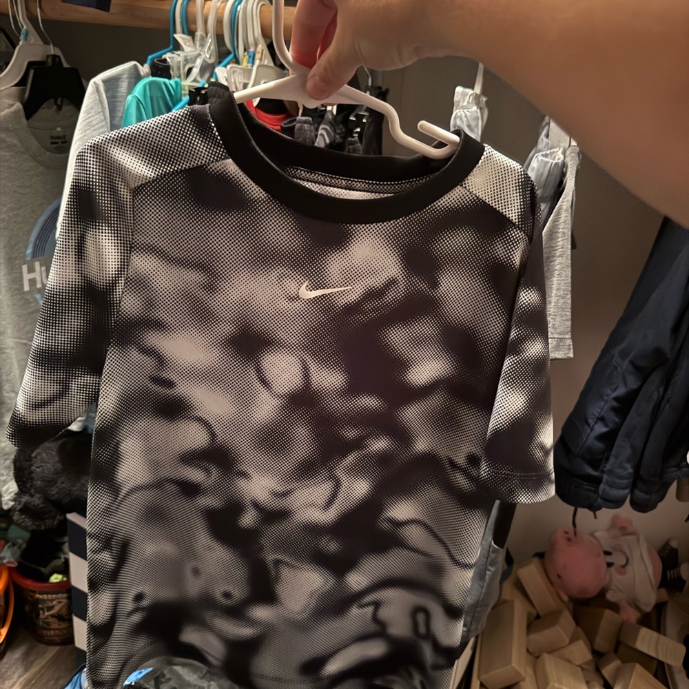 Nike Monochrome Camouflage Tee